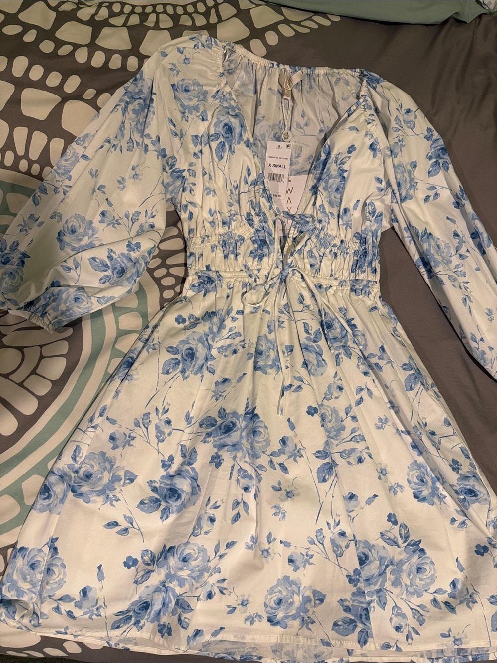 Women’s Blue Floral Tie-Waist Dress